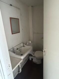 Unit 8 Swan Court - 