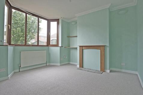 23 The Crescent Livi