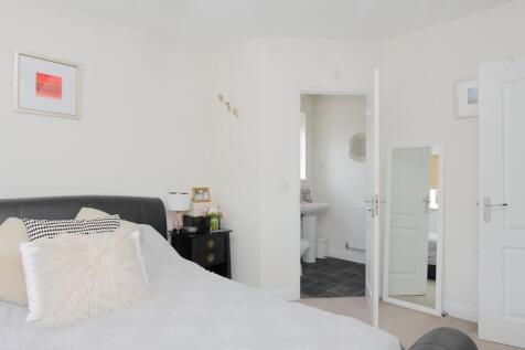 5 rimini rd bed11