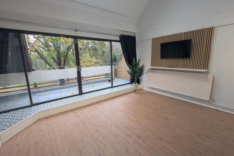 PXL_20251110_0923590