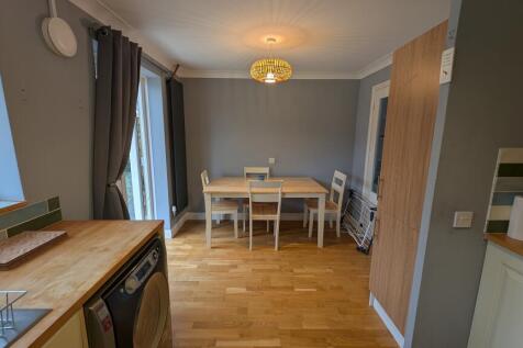 PXL_20251103_1328137