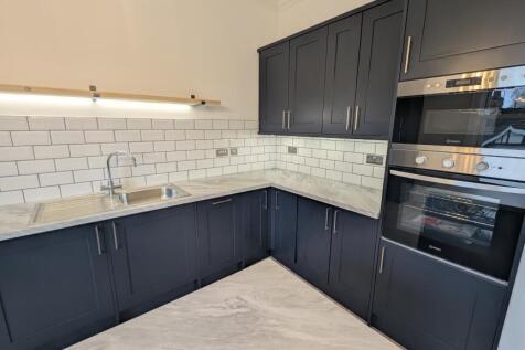 PXL_20251124_1201475