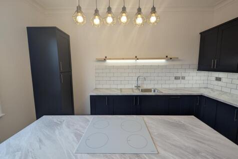 PXL_20251124_1201430