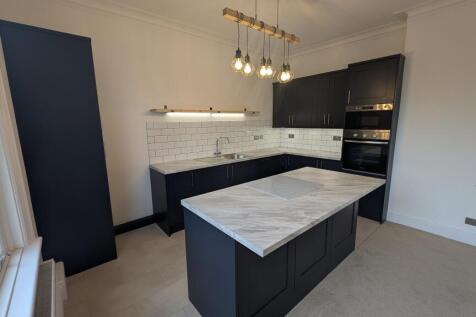 PXL_20251124_1201368