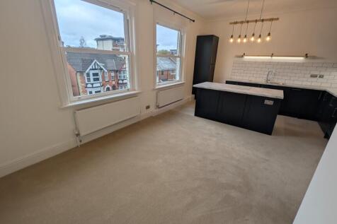 PXL_20251124_1202294