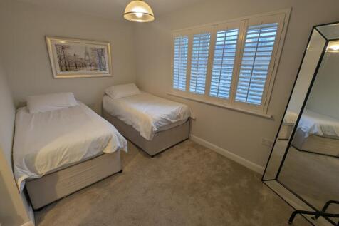 PXL_20251208_1429507