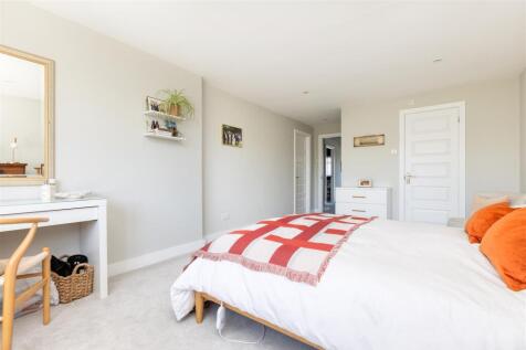 39 Highfield-4.jpg
