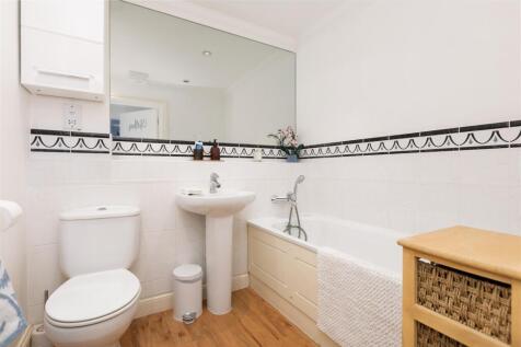 18 Morrello Gardens-11.jpg
