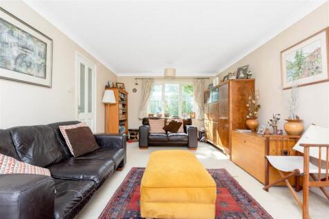 28 Parker Close-16.jpg