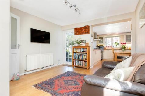 28 Parker Close-9.jpg
