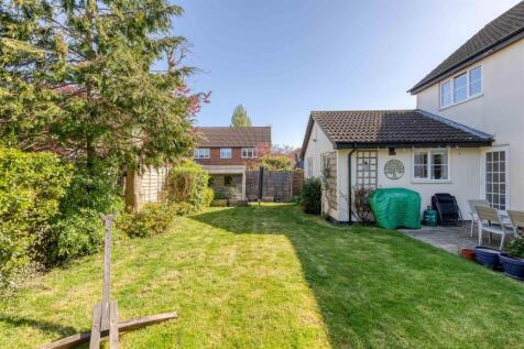 28 Parker Close-19.jpg
