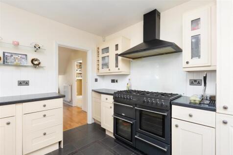 40 Souberie Ave-13.jpg