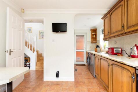 9 Milne Close-11.jpg