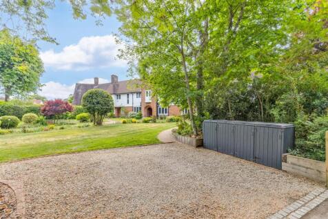 Sollershott East 38-53.jpg