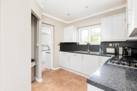 29 Lordship Lane-9.jpg