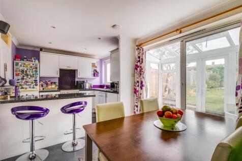 Romany Close 34-11.jpg