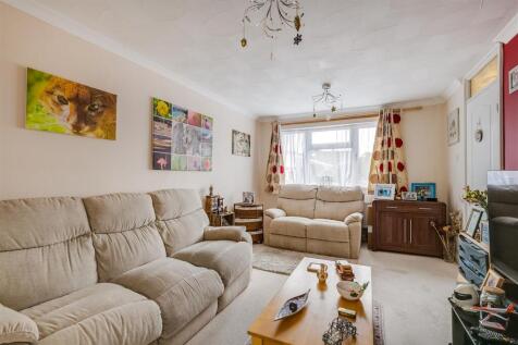 Romany Close 34-13.jpg