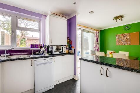 Romany Close 34-10.jpg