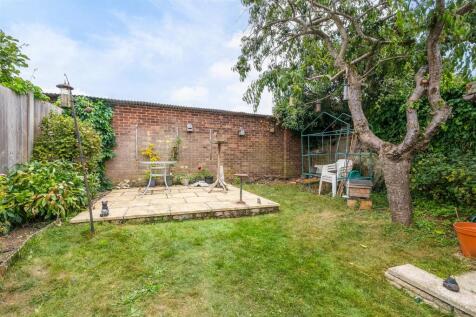 Romany Close 34-6.jpg