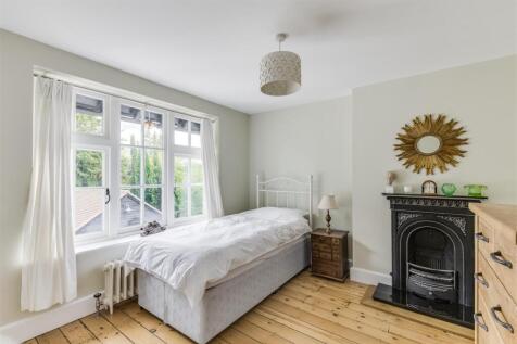 Norton Way South 334-21.jpg