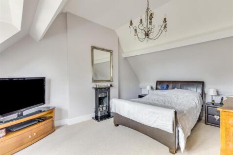 Norton Way South 334-9.jpg