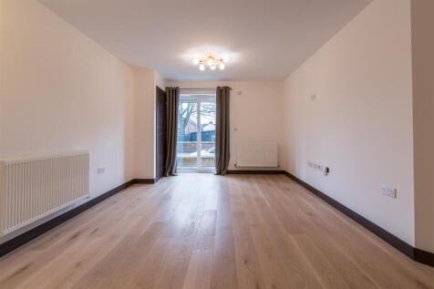 37 Arbury Place-5.jpg