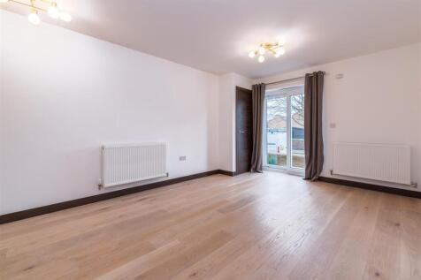 37 Arbury Place-4.jpg