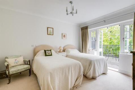 Ralph Swingler Place 12-27.jpg