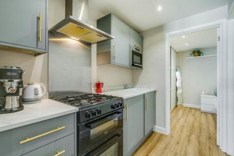 Karibu, Damask Green Lane-30.jpg