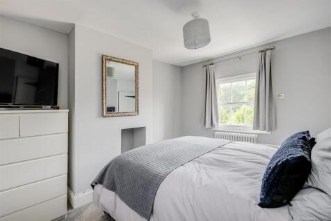 Cadwell Farm Cottages 1-8.jpg