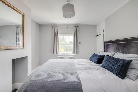 Cadwell Farm Cottages 1-9.jpg