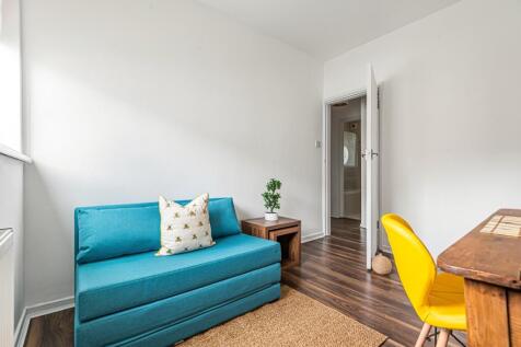 Lounge/Study Room