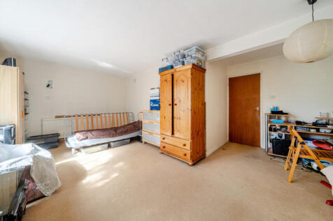 1348131-9-68c007e...