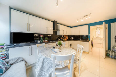 1349344-4-68df901...