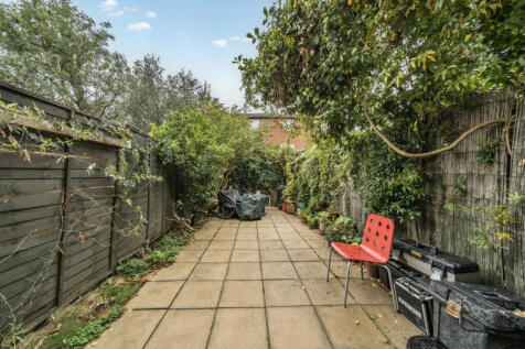 1349344-6-68df915...