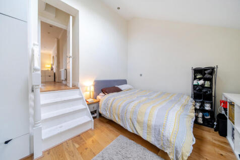 1373169-10-6904d6...