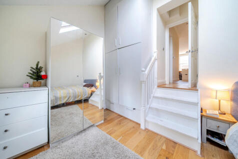 1373169-12-6904d6...