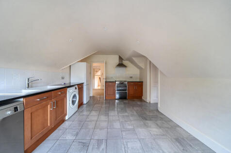 1373895-14-690369...