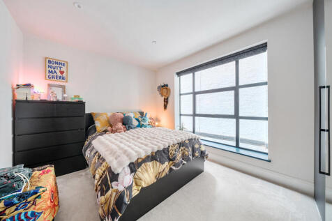 1381329-11-691494...