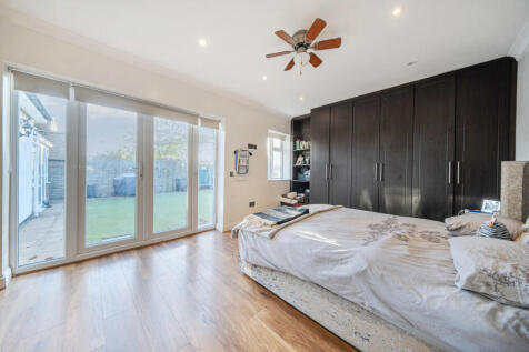 1382009-8-691b3df...