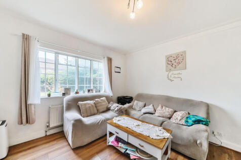 1319534-3-68657d3...