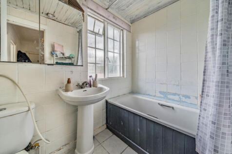 1328165-18-688396...