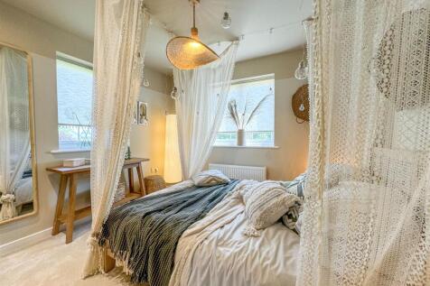 Lark&#39;s Place2.jpg