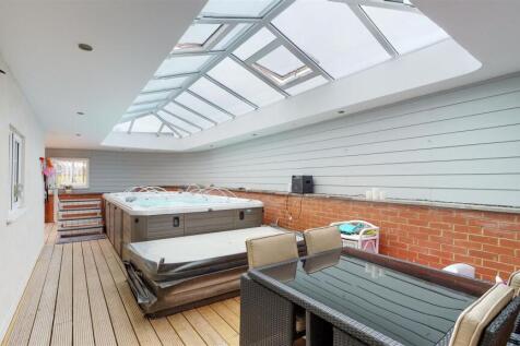Highfield-House-Little-Ditton-03082021_180239.jpg