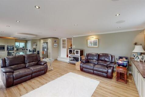Highfield-House-Little-Ditton-03082021_180712.jpg