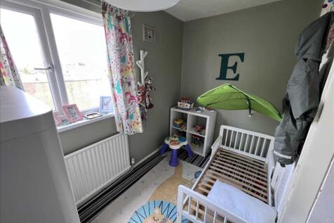 BEDROOM FIVE