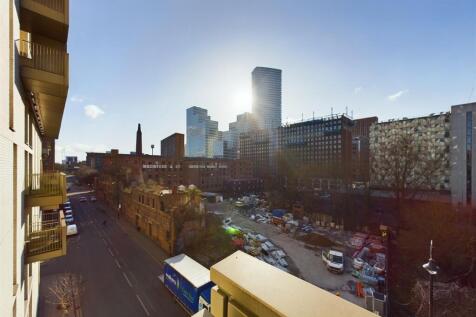 CAM01231G0-PR0095-STILL013.jpg