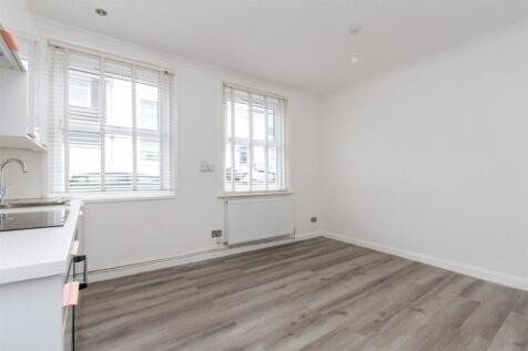 Kitchen/Lounge