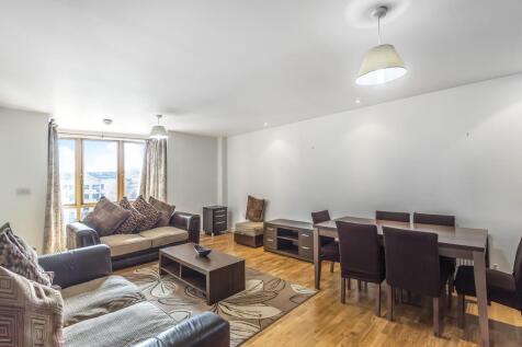 Living Room / Dining Room