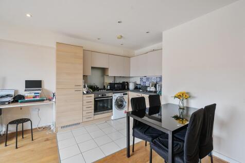 Reception/Kitchen